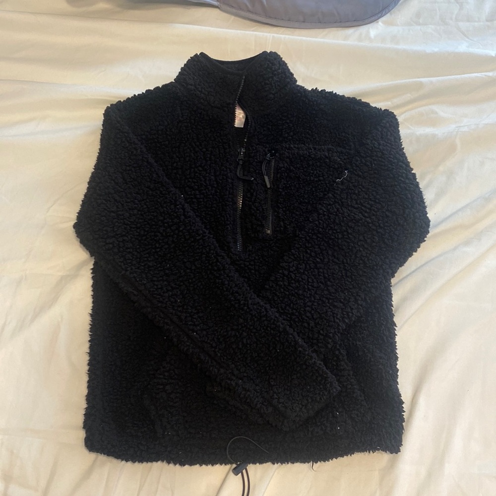 Womens black sherpa in size XS